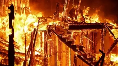 LA's 2 fires ravage over 10K structures, prompting more evacuations