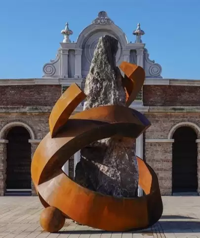Ahmet Güneştekin's "The Lost Alphabet" Exhibition Transforms Istanbul's Art Scene at Feshane