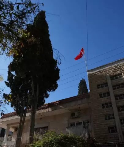 Turkish Flag Hoisted as Consulate Reopens in Aleppo After 12 Years